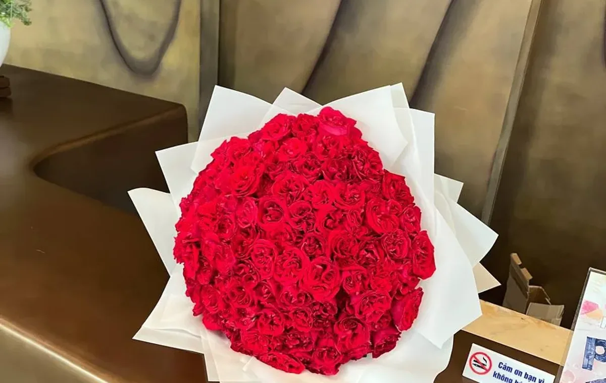 A bouquet of red roses for Valentine's Day in Nha Trang