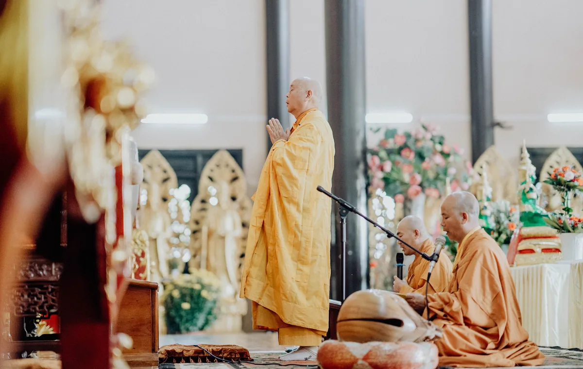 Ancestor altar and temple in Vietnam — religion and traditions