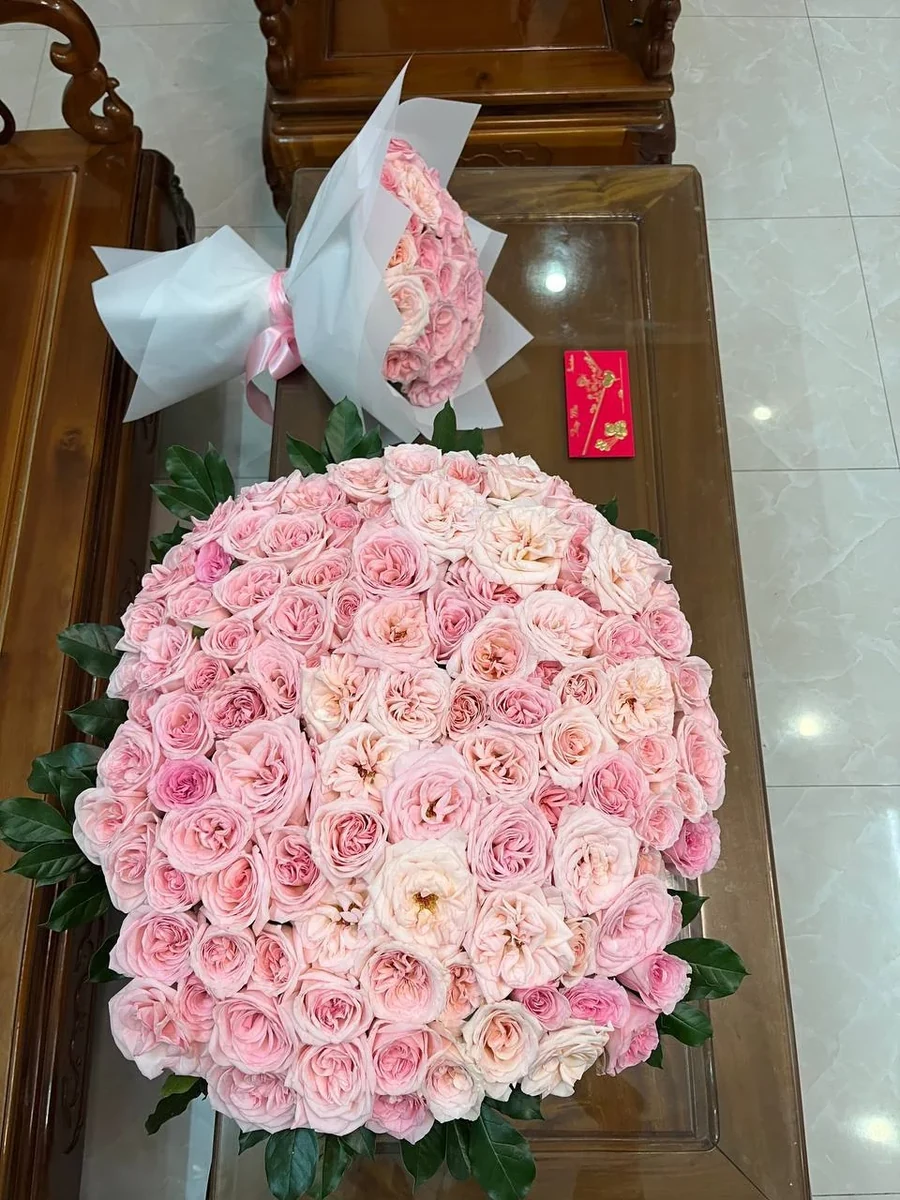101 soft pink roses basket and 51 soft pink roses with a card Nha Trang delivery 6