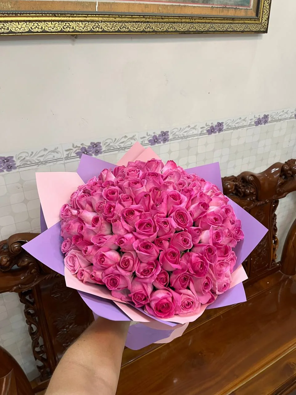 101 pink roses in violet wrapping Nha Trang delivery 1