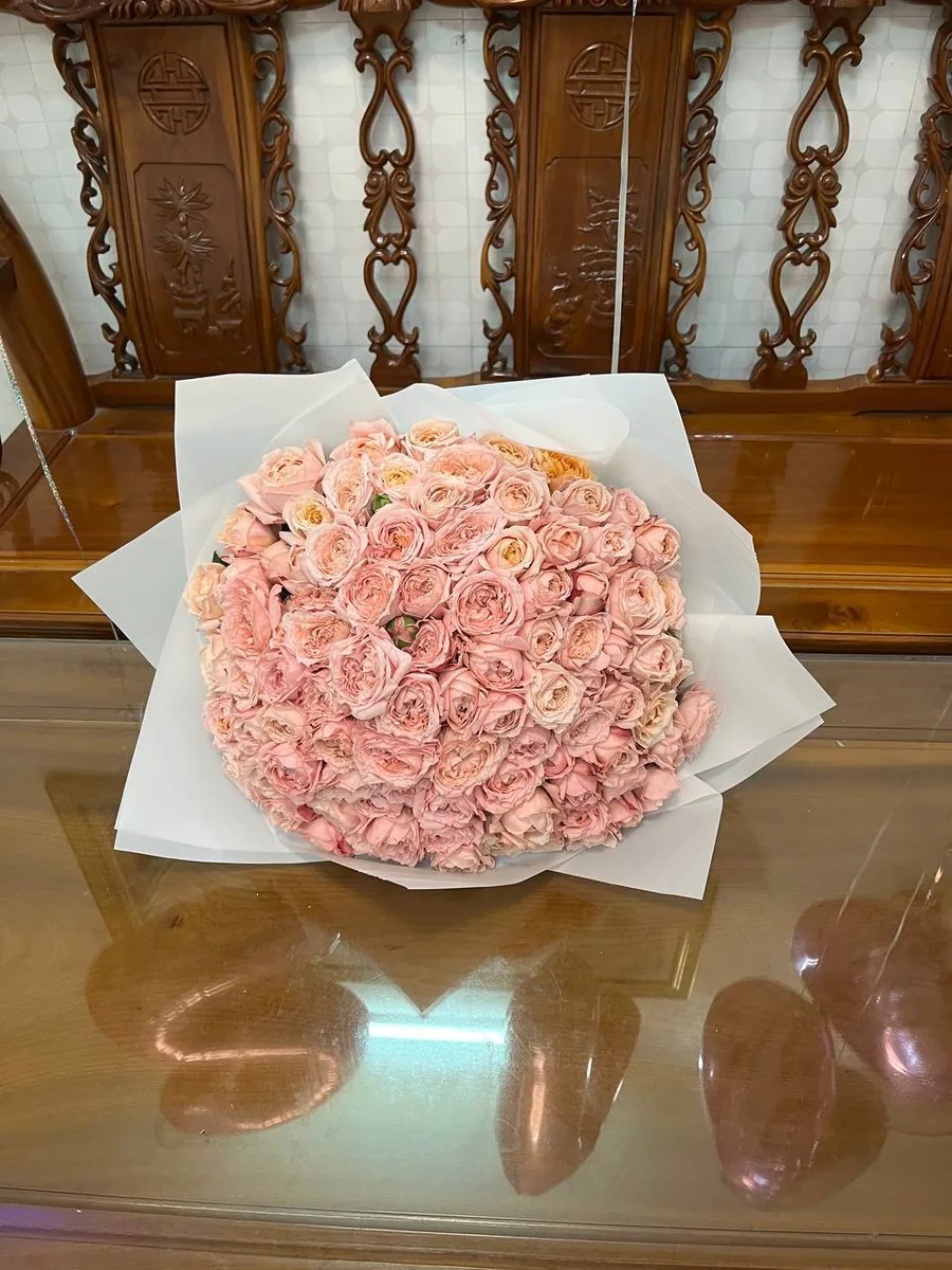 101 pink-peach roses and number balloon set Nha Trang delivery 2