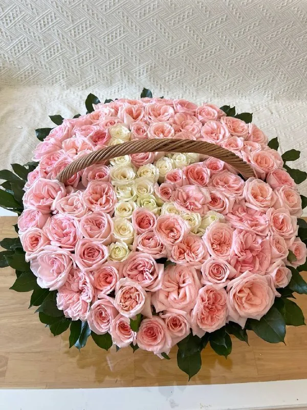 101 pink roses basket letter K delivery Nha Trang 3