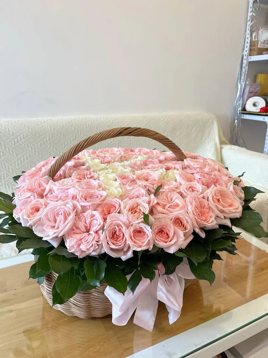 101 pink roses basket letter K delivery Nha Trang 5