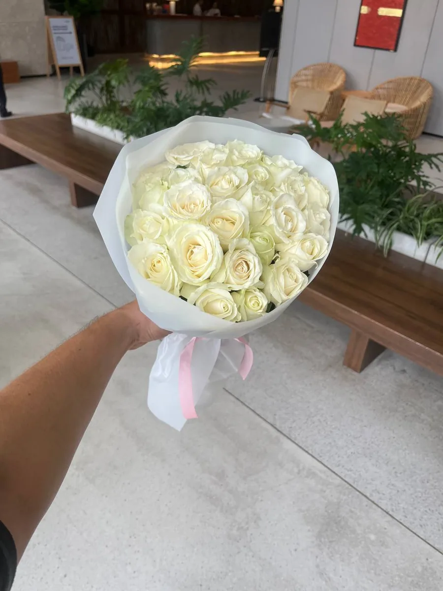 나트랑 핑크 리본 화이트 포장 흰 장미 25송이 배달 2