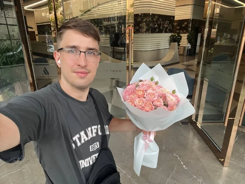 25 garden pink roses Nha Trang