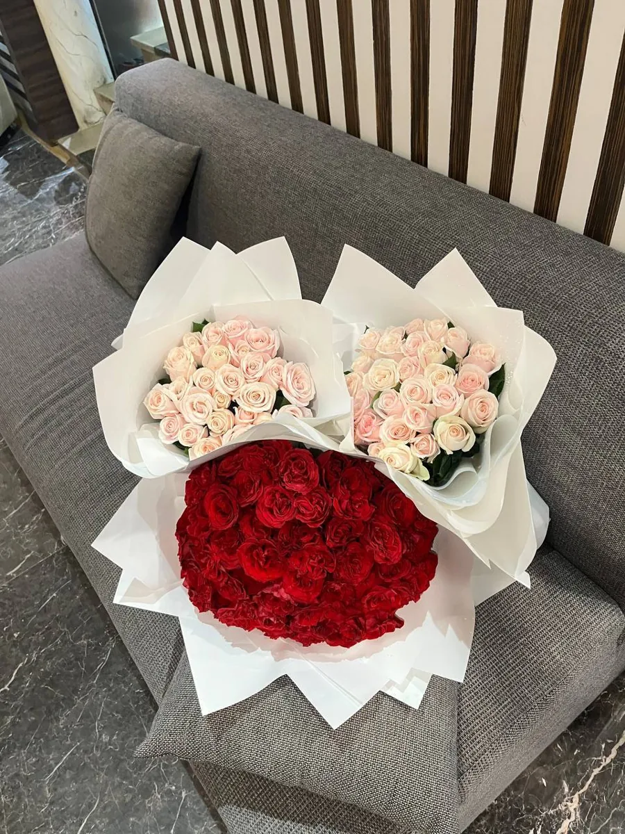 51 red roses and 2 pink rose bouquets delivery Nha Trang 1