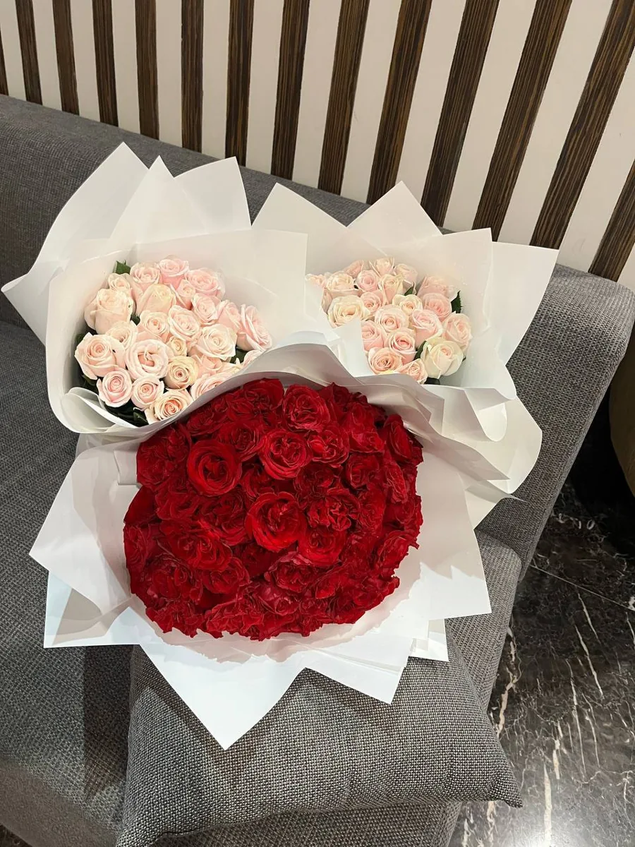 51 red roses and 2 pink rose bouquets delivery Nha Trang 5