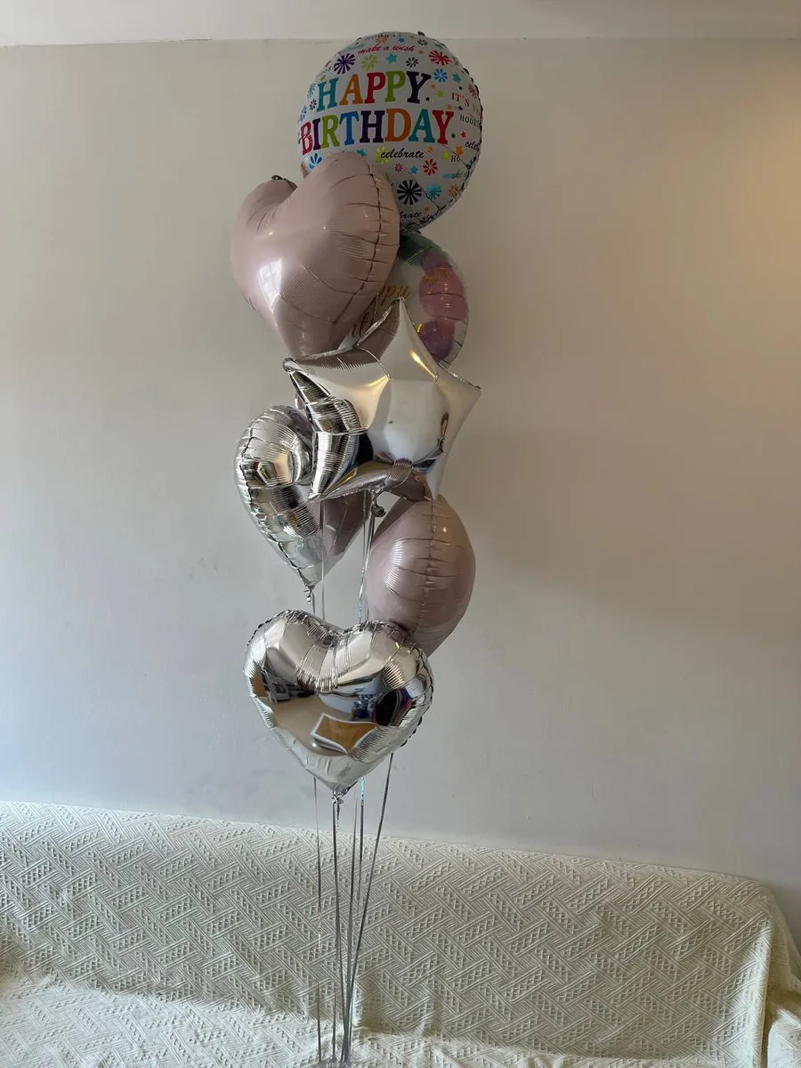 Beige and silver balloon set S 7 foil balloons delivery Nha Trang 3