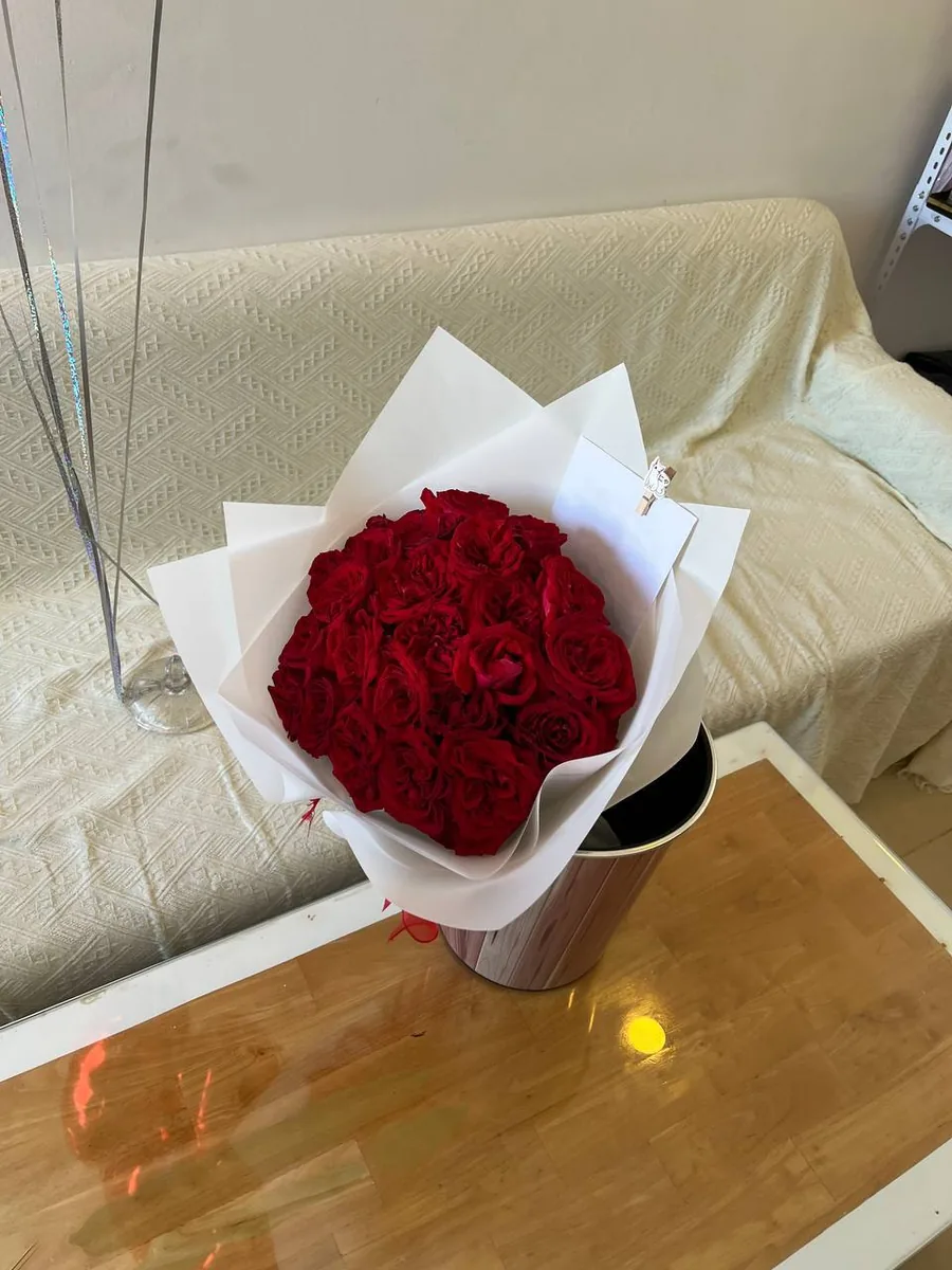 Balloon set S 7 red hearts and 25 red roses delivery Nha Trang 5