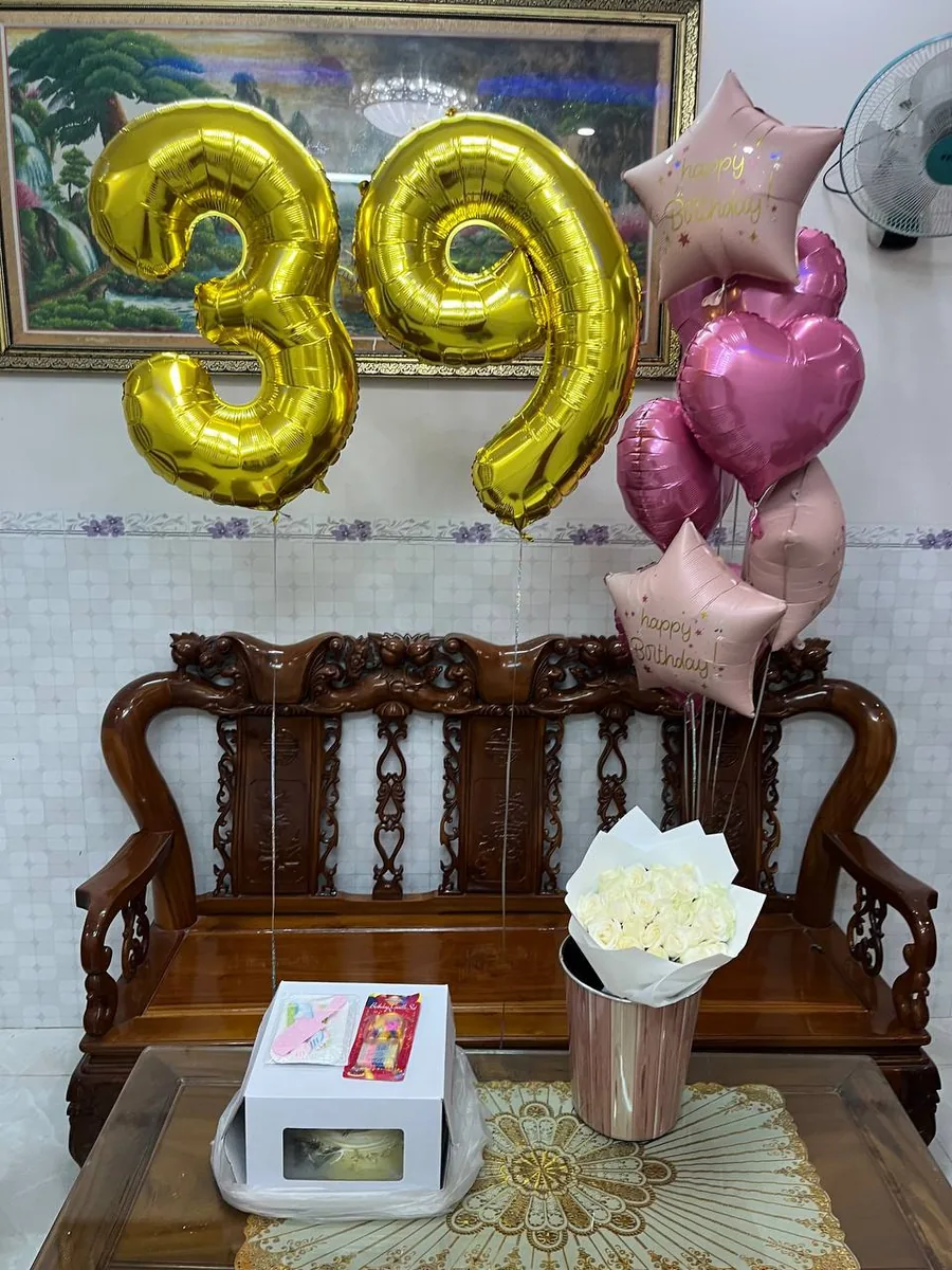 birthday set with number balloons, white roses and cake, Nha Trang delivery 1