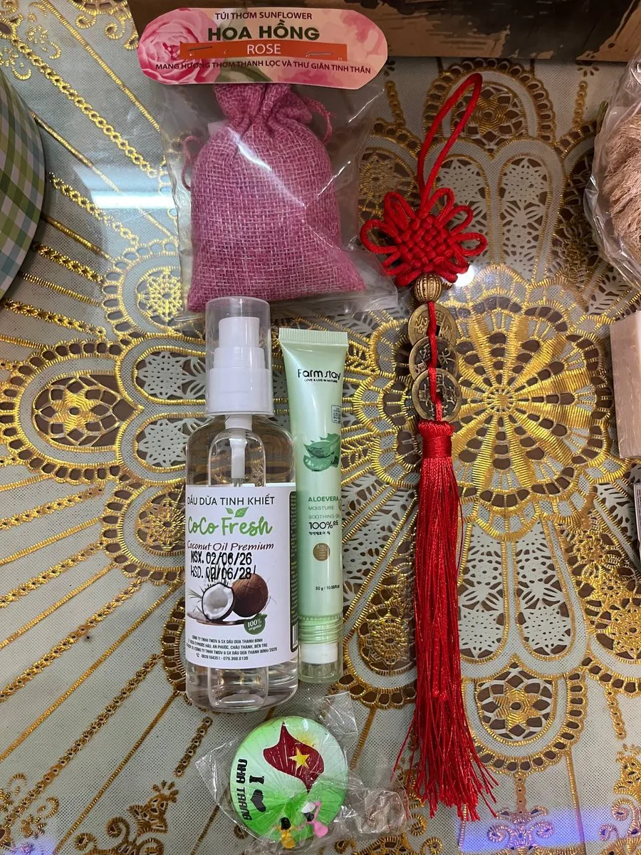 'Beauty of Vietnam' gift set Nha Trang delivery