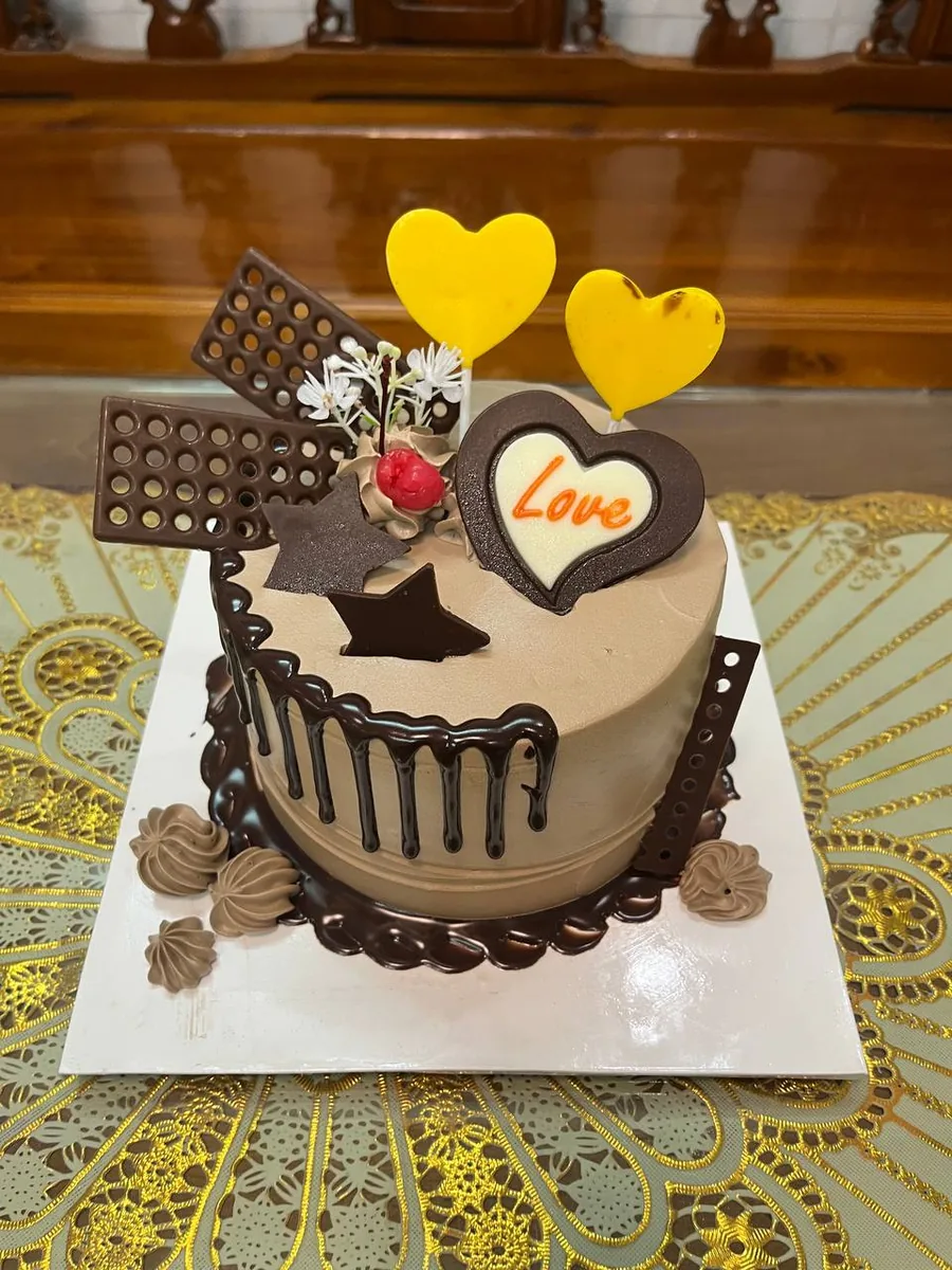шоколадный торт Love с сердцами Нячанг доставка 2