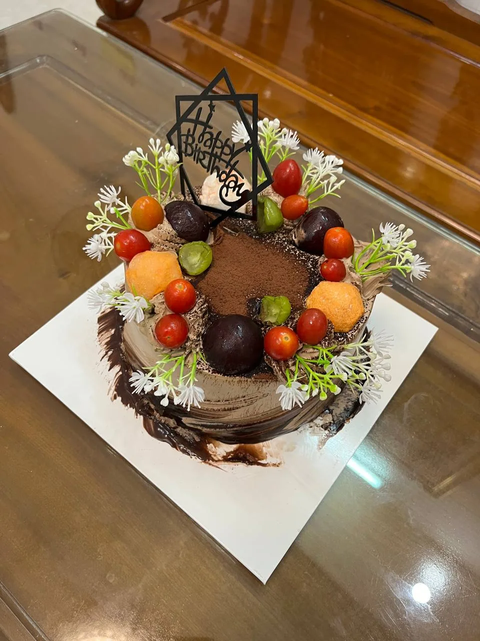 chocolate cake with fresh fruit Nha Trang delivery 3